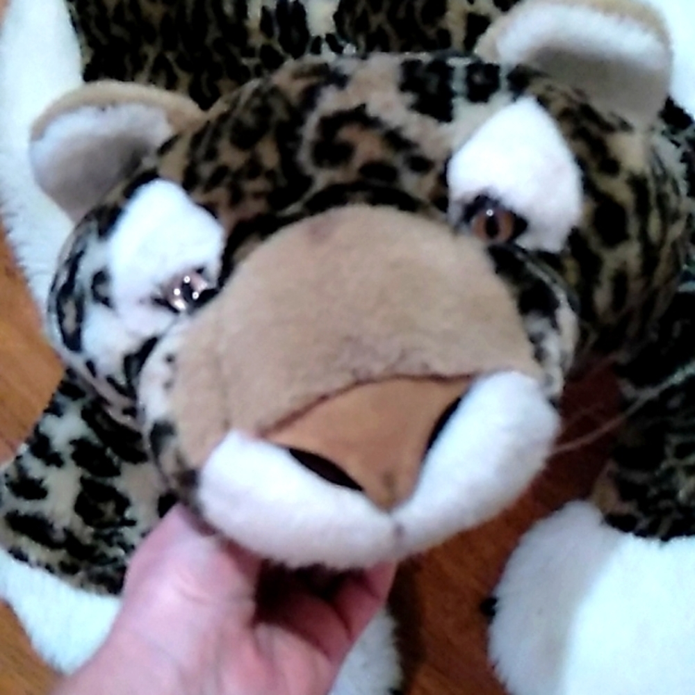 Leopard rug
